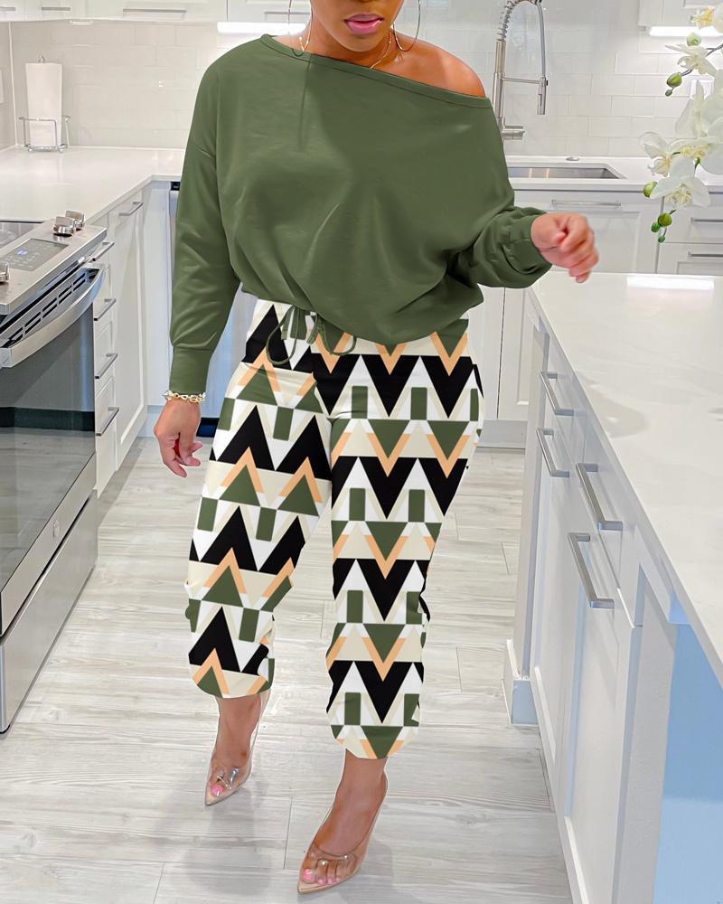 

Skew Neck Top & Geometric Print Drawstring Pants Set, Green