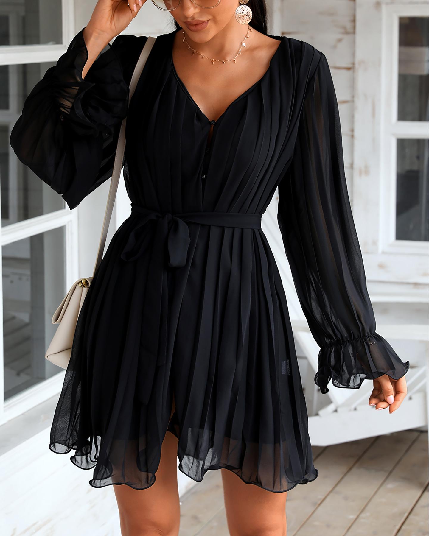 

Button Design Lantern Sleeve Pleated Dress, Black