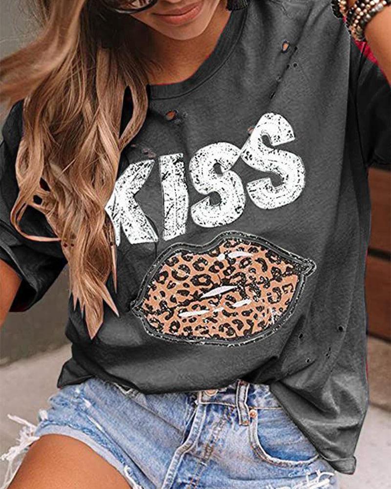 

Women' Vintage Letter Kiss Leopard Lip Print Round Neck Casual T-shirt, Gray