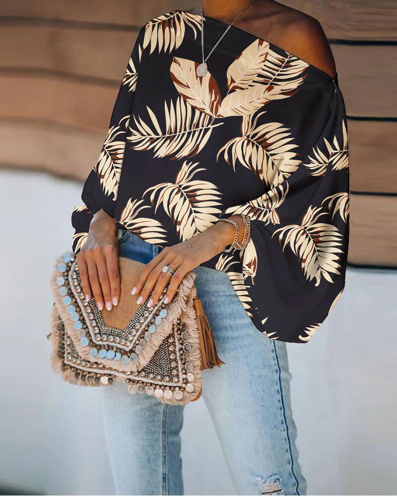 Leaf Print Lantern Sleeve Top