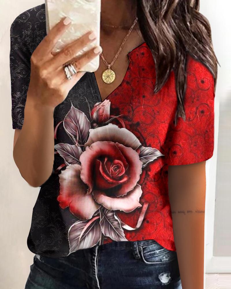 

V-Cut Colorblock Floral Print T-shirt, Black