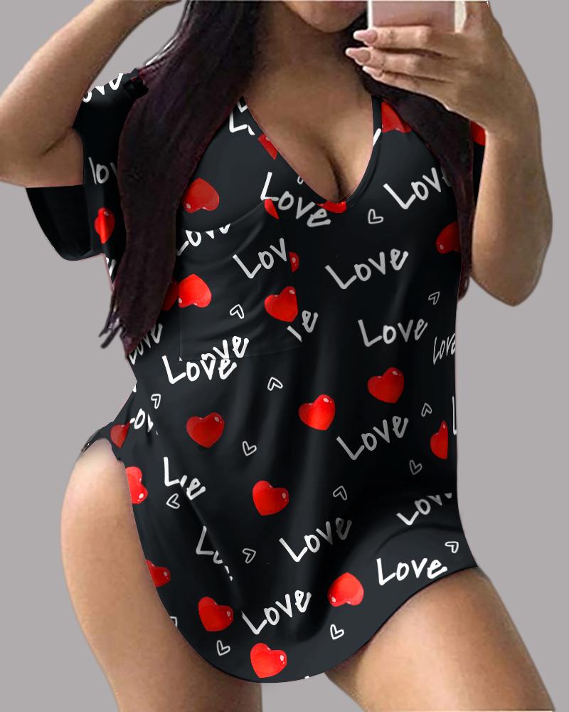 

Lip Heart Print Short Sleeve V-Neck T-shirt, Black