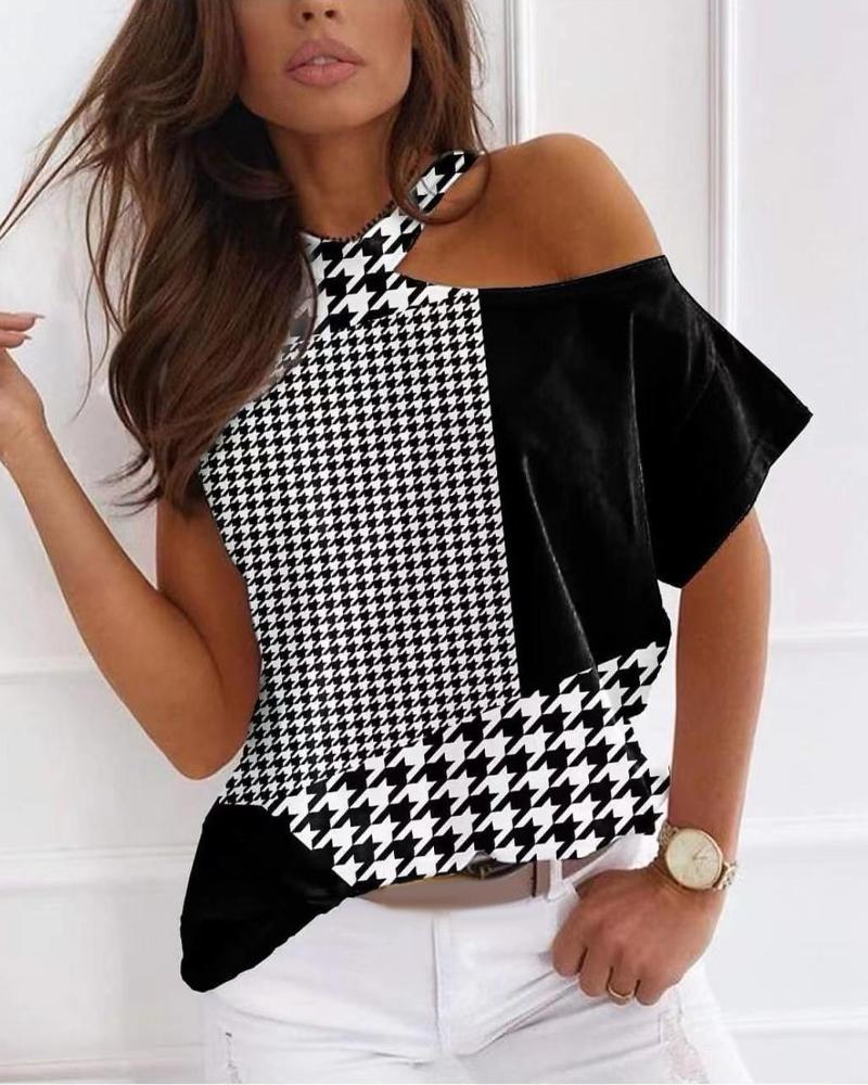 

Houndstooth Print Cold Shoulder Top, Black