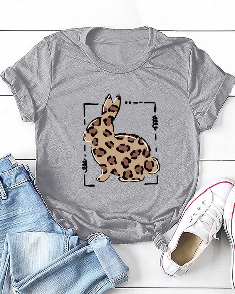 

Easter Bunny Cheetah Print Short Sleeve T-shirt, Gray