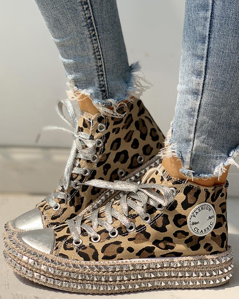 

Leopard Print Studded Decor Eyelet Lace-up Sneakers