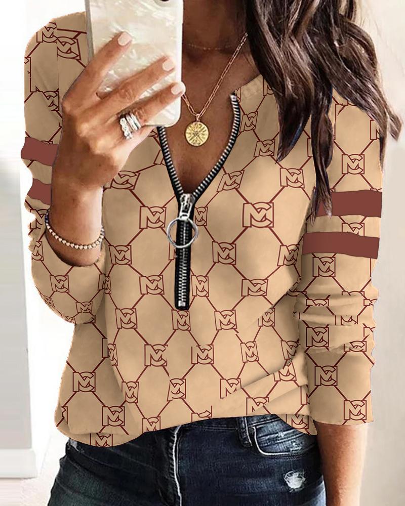 ChicMe Letter Print Zip Front Long Sleeve Top