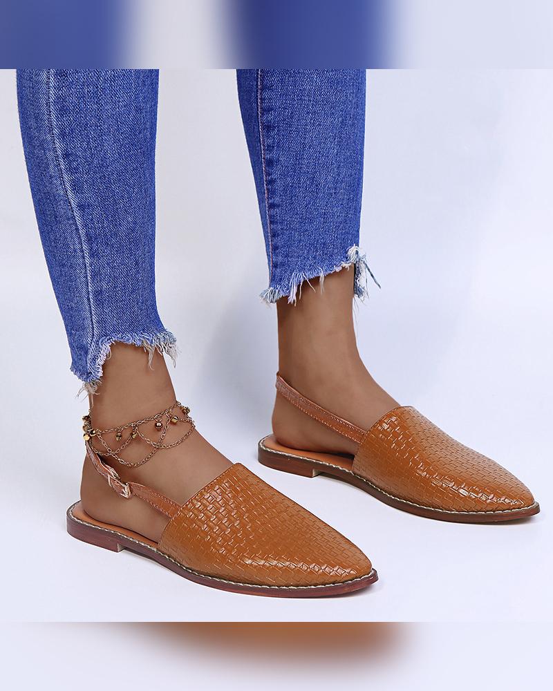 

Pointed-toe Solid Color Weave Buckle Flat Slip-on, Brown