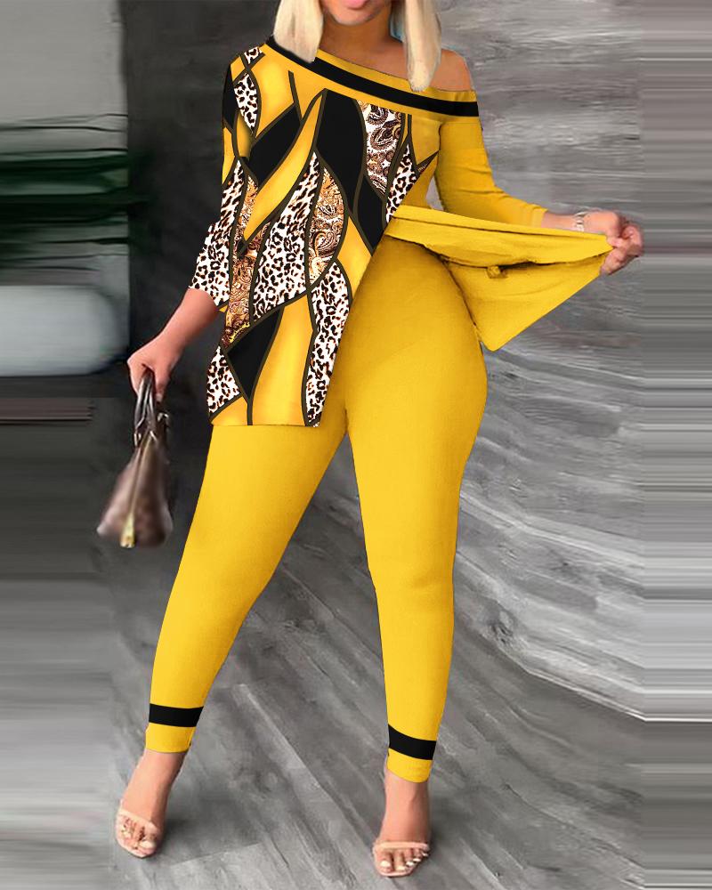 

Plus Size Baroque Leopard Print Skew Neck Top & Pants Set, Yellow