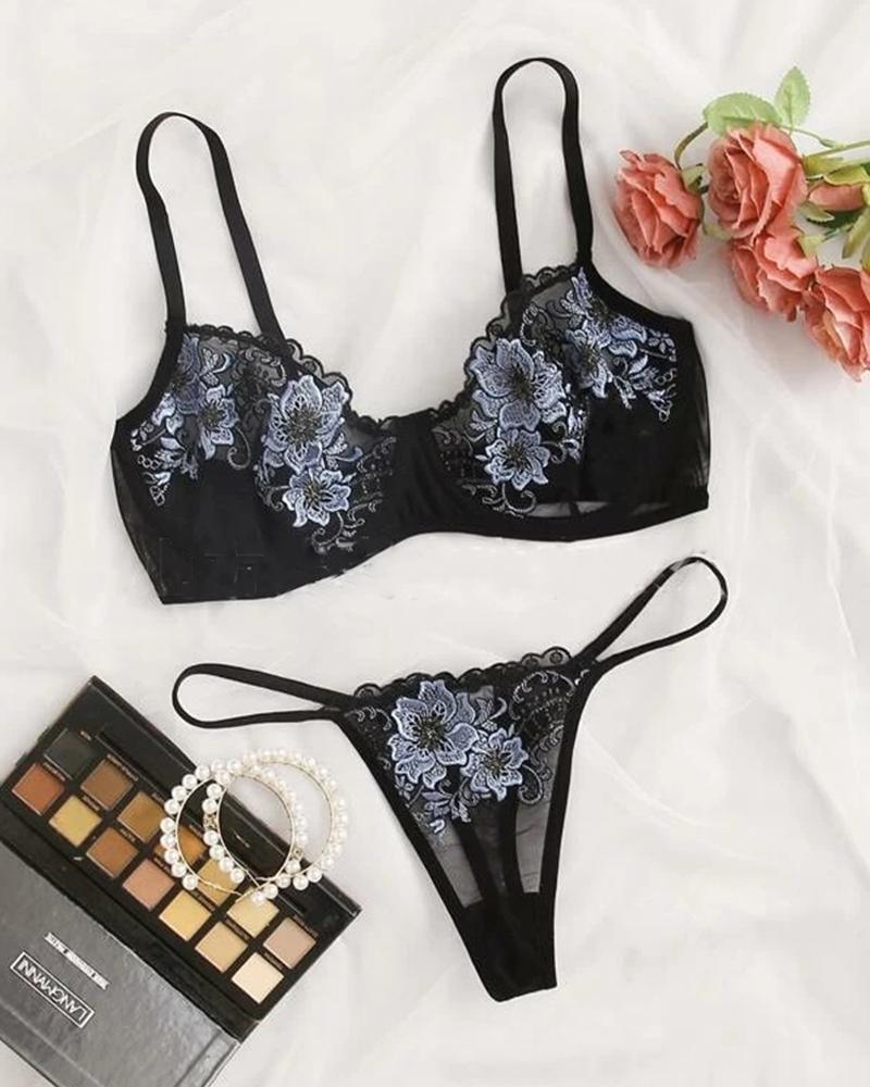 

Floral Embroidery Patch Strap Bra With Panties Bikini Sets, Black