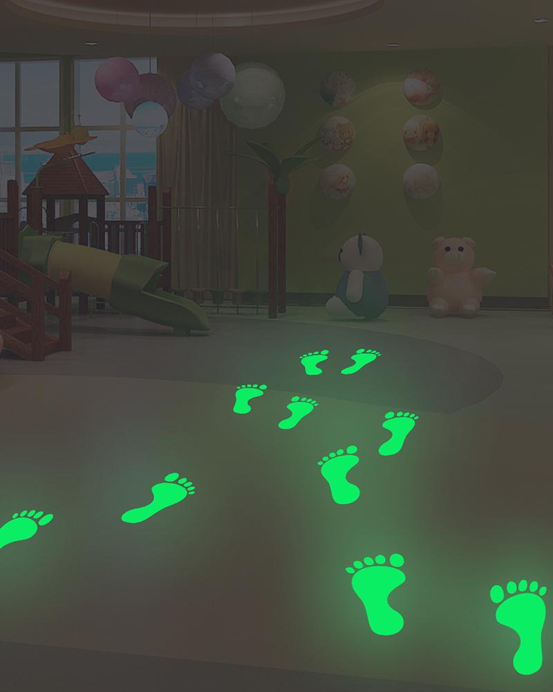 

2 Sheets Luminous Footprint Stickers Funny Decor For Amusement Park Kindergarten Bedroom Great Wall Decorations, Green