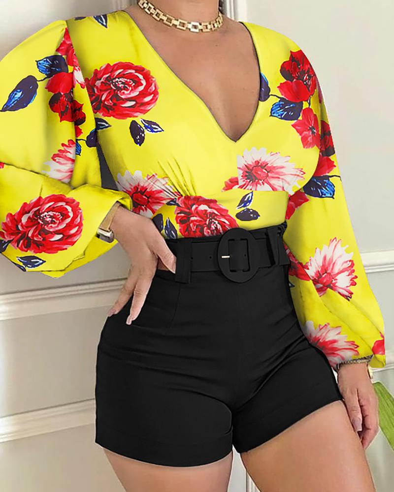 

Lantern Sleeve Floral Print Top & Plain Shorts Set, Multicolor