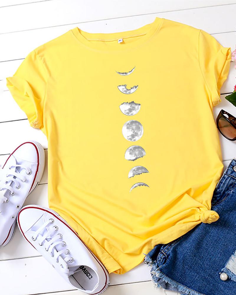 

Moon Print Short Sleeve Casual T-shirt, Yellow