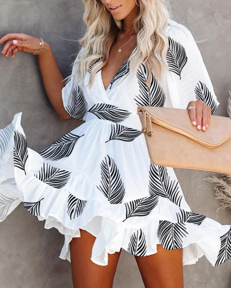 

Leaf Print Plunge Ruffle Hem Dress, White