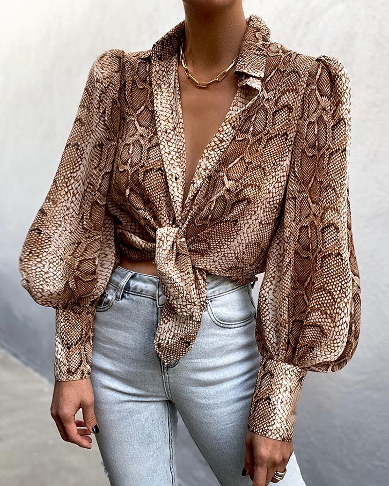 

Puff Lantern Sleeve Snakeskin Print Knotted Top