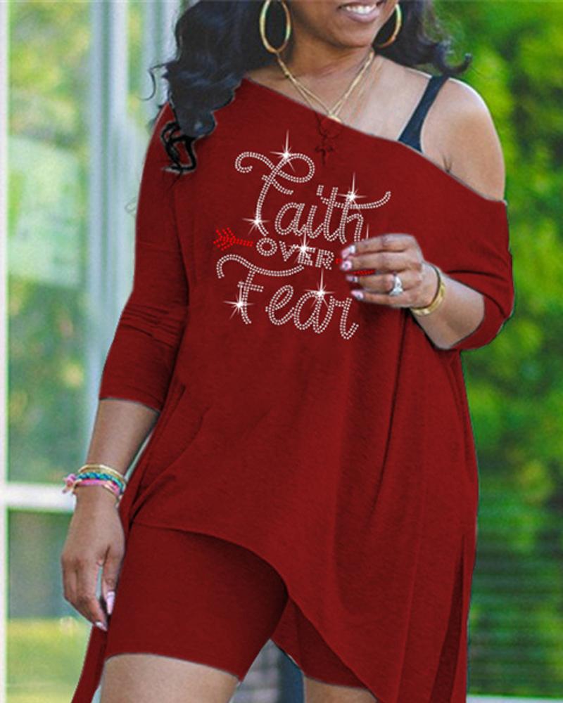 

Rhinestone Letter Pattern Asymmetrical Top & Shorts Set, Wine red