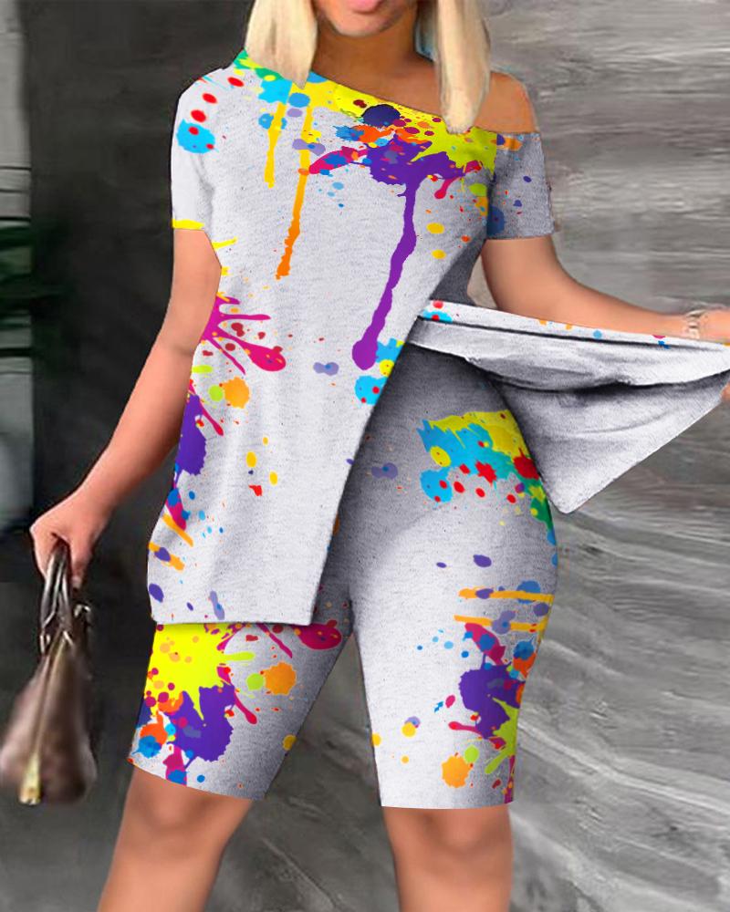 

Plus Size Ink Splash Print Split Hem Top & Shorts Set, Gray