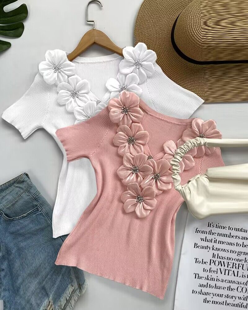 

Floral Pattern Rhinestone Decor Knit Top, White