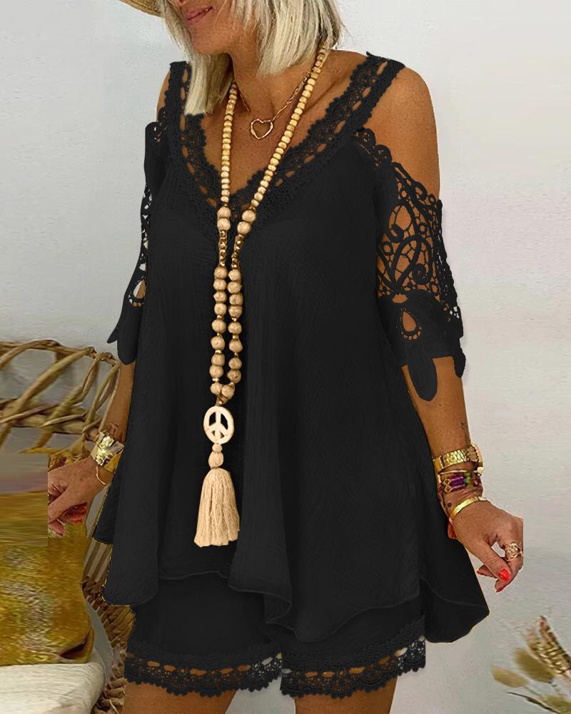 

Contrast Lace Cold Shoulder Flowy Top & Shorts Set, Black