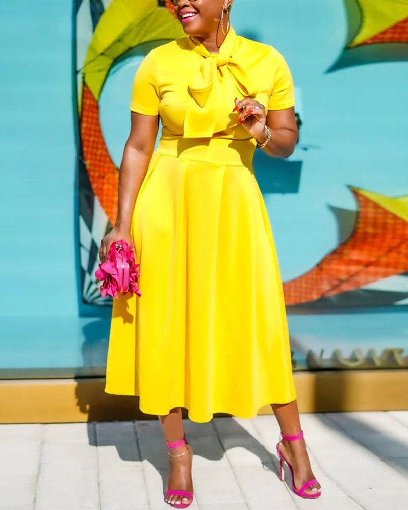 

Tied Detail Ruched Short Sleeve Casual Dress, Yellow