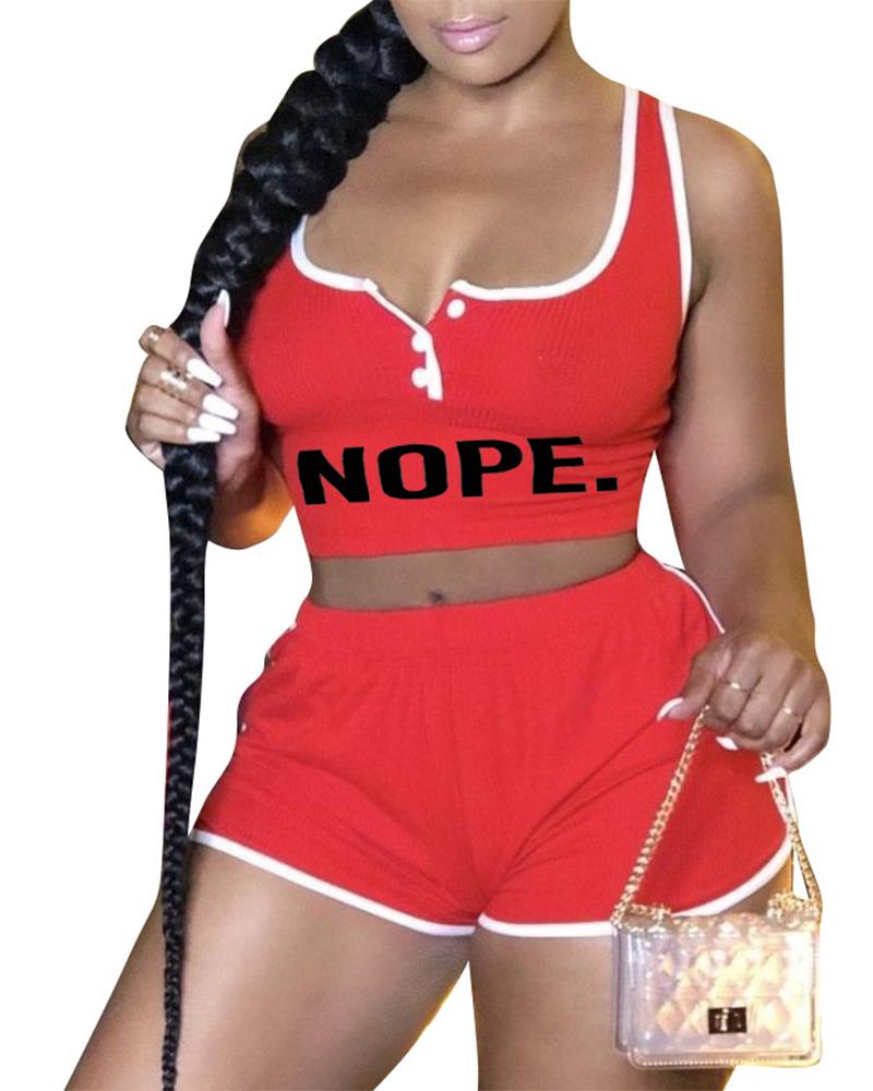 

Letter Print Contrast Binding U-Neck Top & Shorts Set, Red