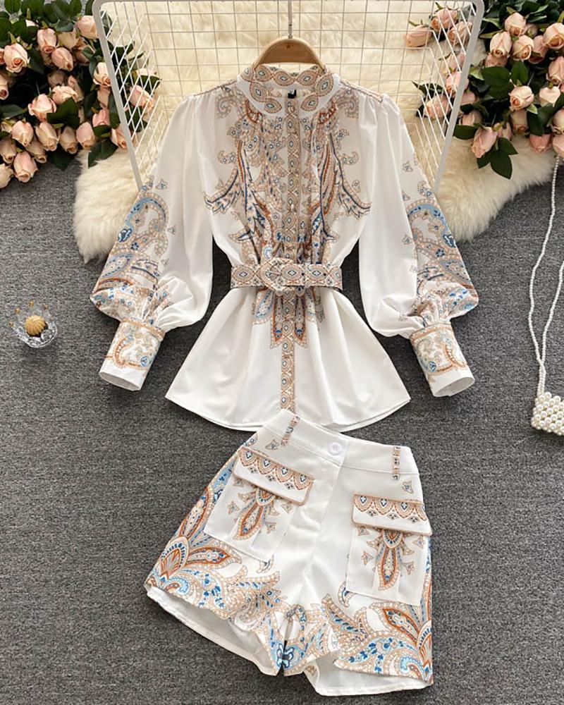 

Lantern Sleeve Paisley Print Belted Top & Shorts Set, Multicolor