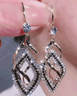 

1Pair Rhombus Rhinestone Drop Earrings, Gold
