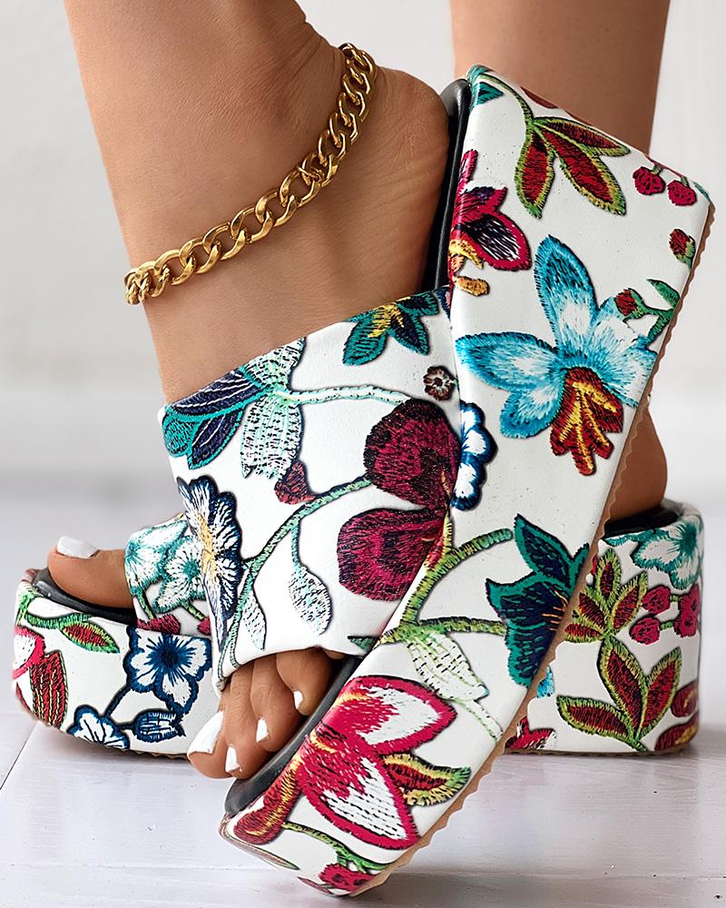 

Floral Embroidery Wide Strap Wedge Slippers, Multicolor