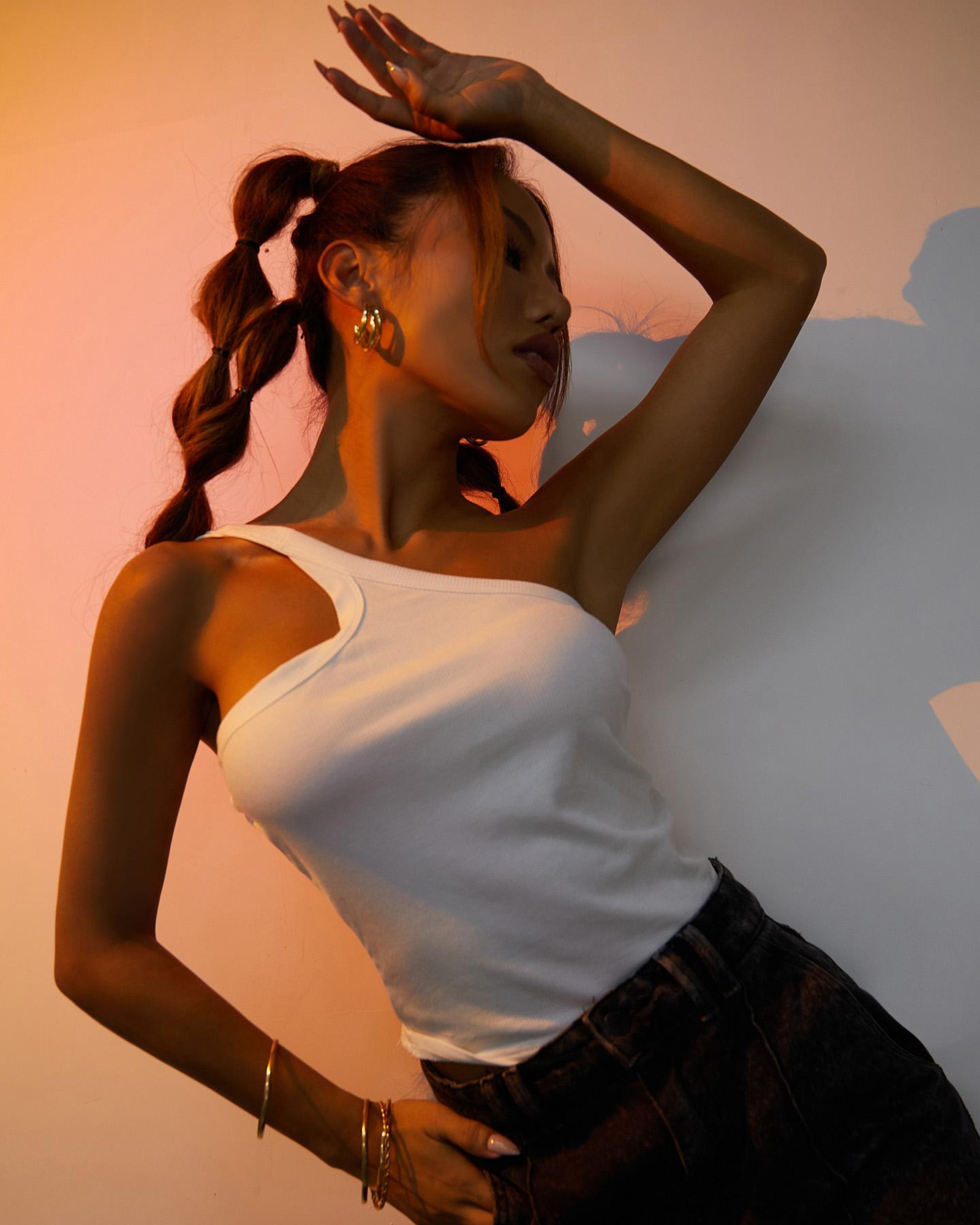 

Knit One Shoulder Plain Top, White