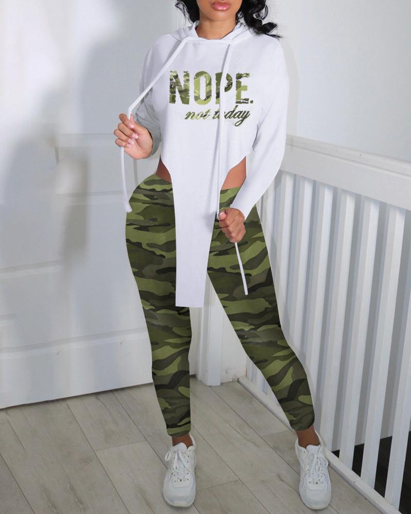 

Letter Print Asymmetrical Hoodie & Camouflage Print Pants Set, Green