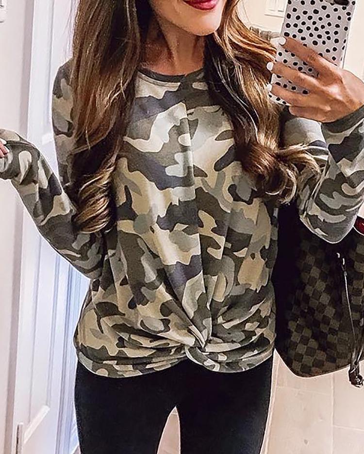 

Long Sleeve Camo Twisted Sweatshirt, Army green