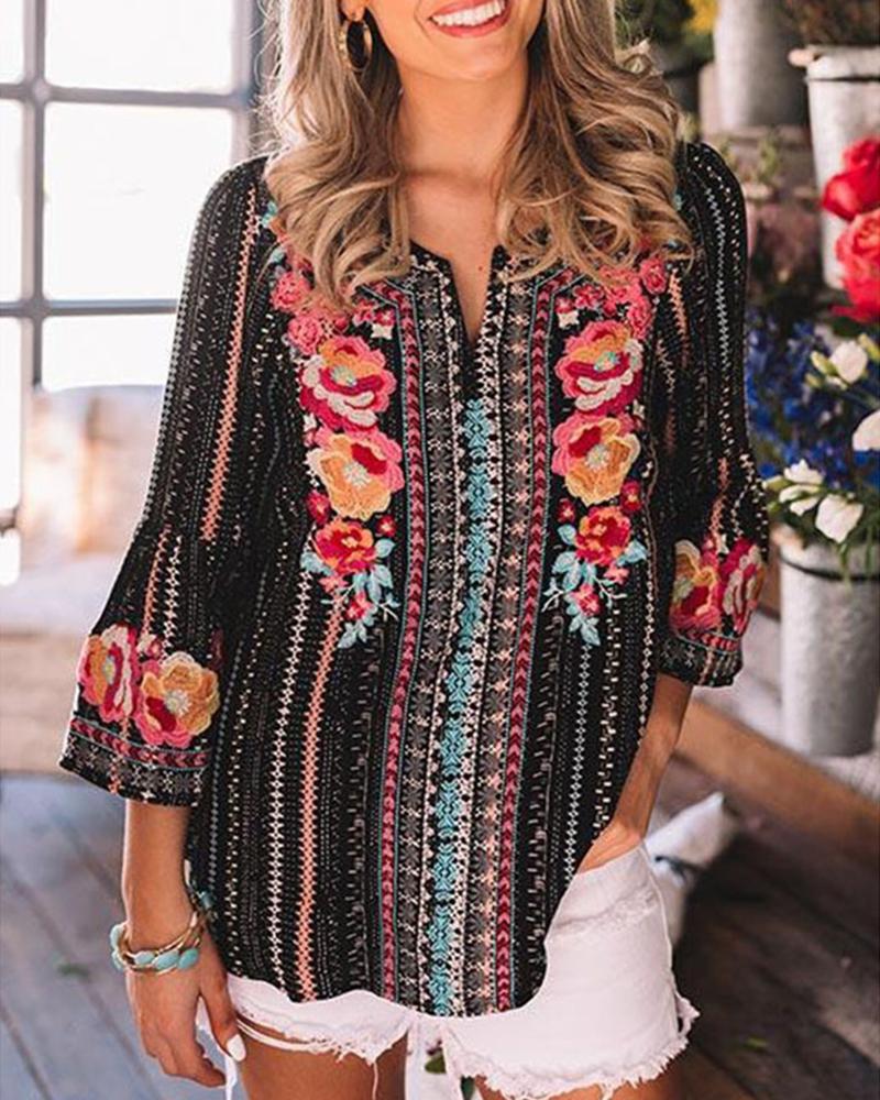 

Floral Graphic Print Flared Sleeves Top, Black