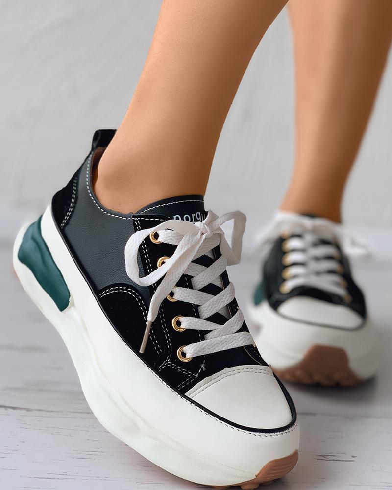 

Eyelet Lace-up Casual Muffin Sneakers, Black