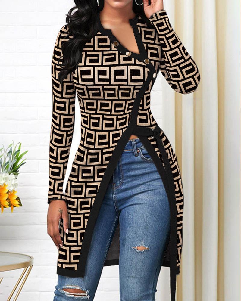 

Geometric Print Button Decor High Split Top, Brown