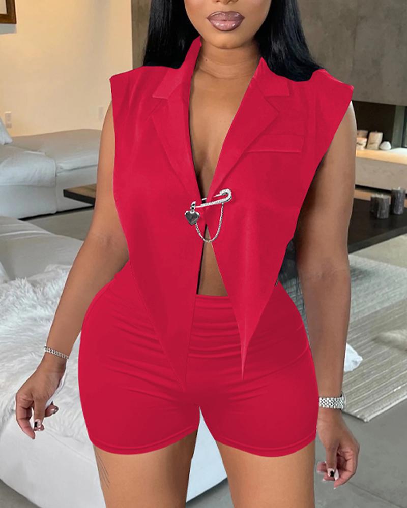 

Open Back Asymmetrical Top & Shorts Set With Brooch, Red