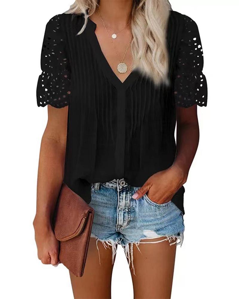 

Lace Embroidery V-Neck Ruched T-shirt, Black