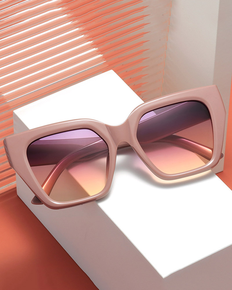 

Square Frame Contrast Paneled Sunglasses, Purple
