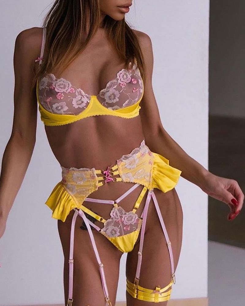 

Ruffles Crochet Lace Cutout Garter Lingerie Set, Yellow