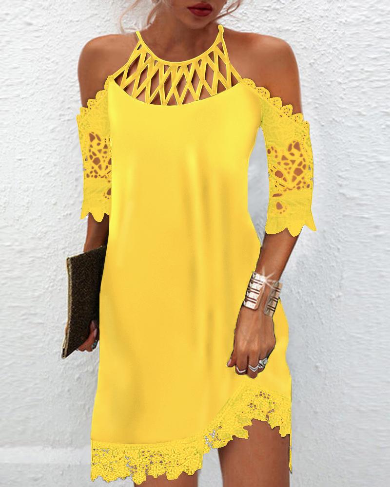 

Contrast Lace Hollow-out Cold Shoulder Casual Dress, Yellow