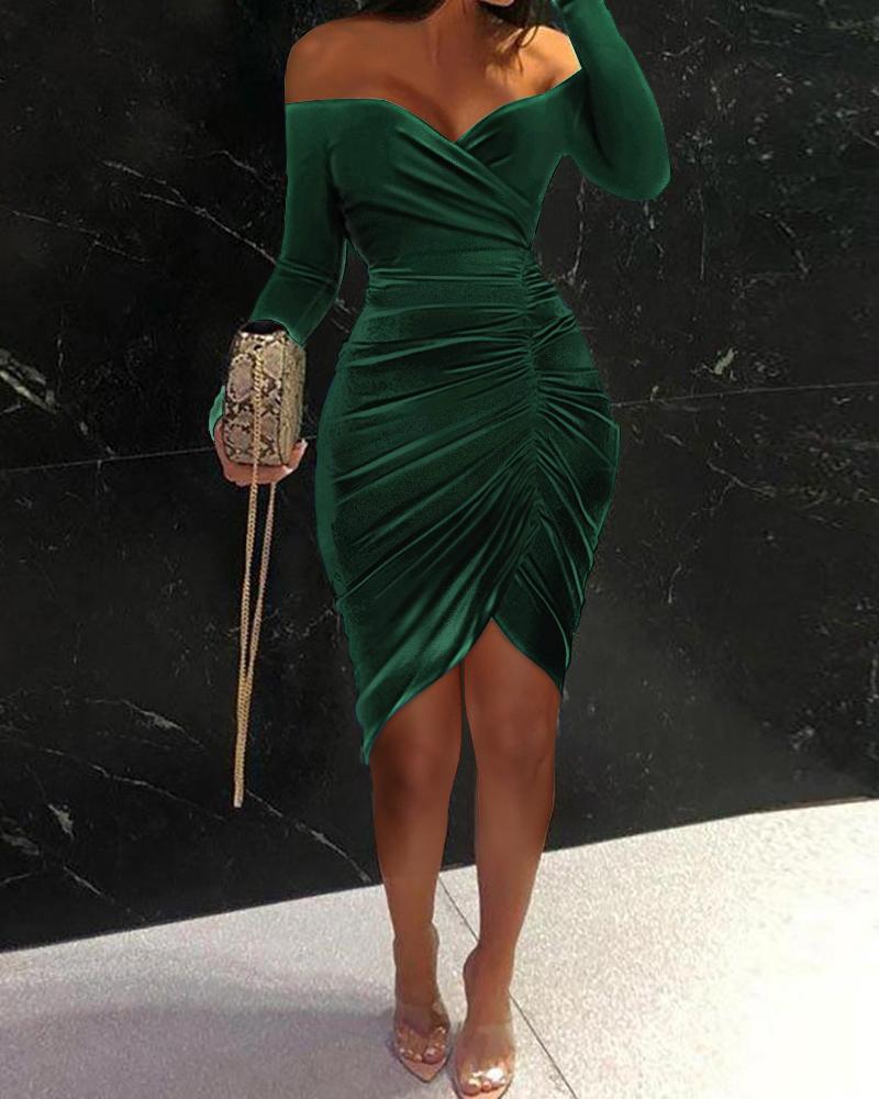 

Off Shoulder Ruched Velvet Party Dress, Green