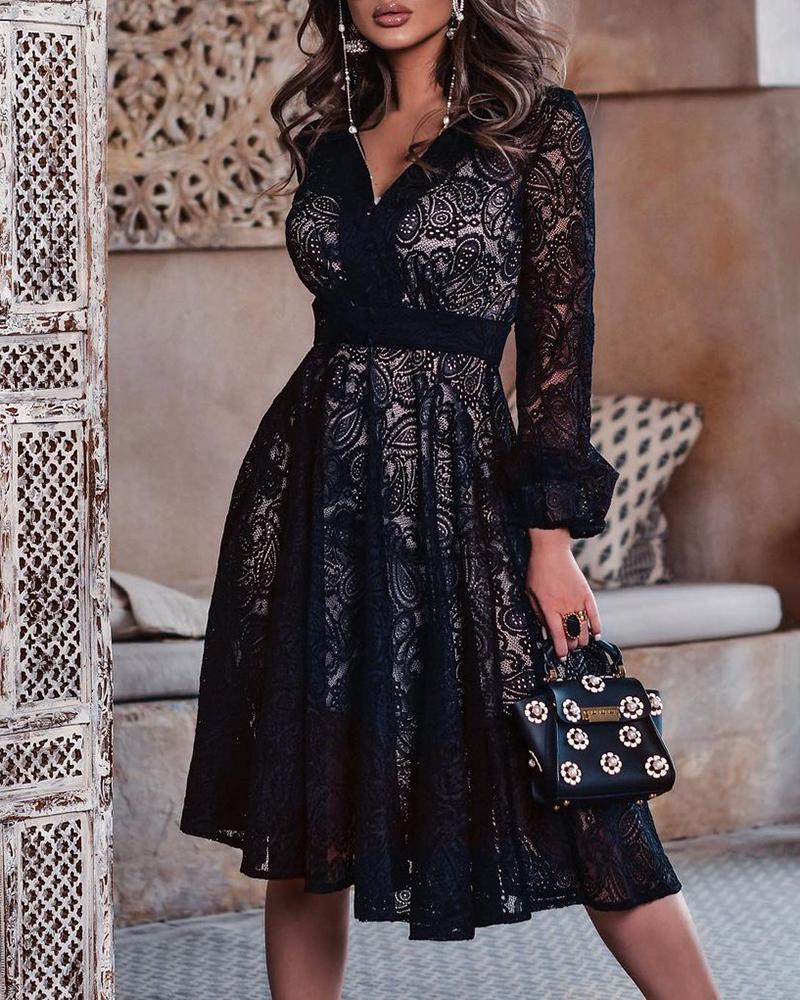

Paisley Lace Lantern Sleeve Flared Casual Dress, Black