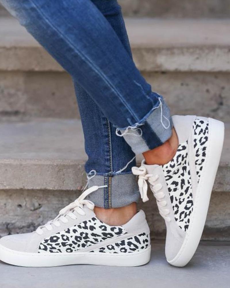 

Round-toe Splicing Leopard Print Lace-up Suede Sneakers, White