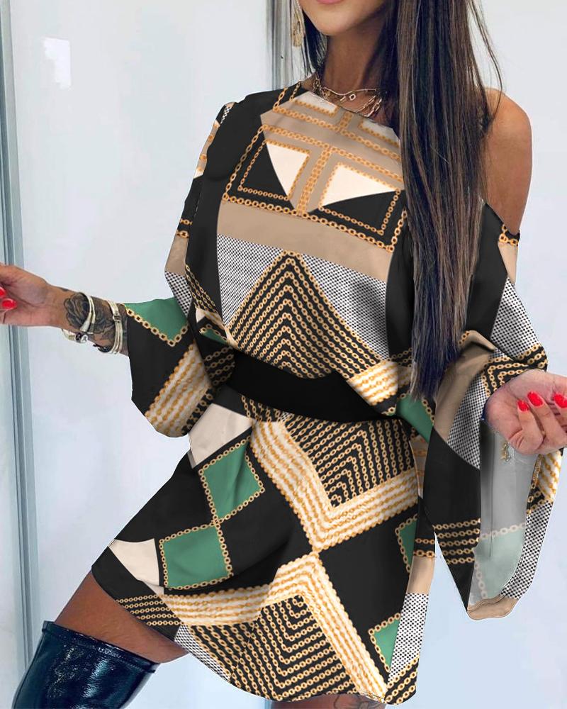 

Bell Sleeve Geometric Chain Print Dress, Multicolor