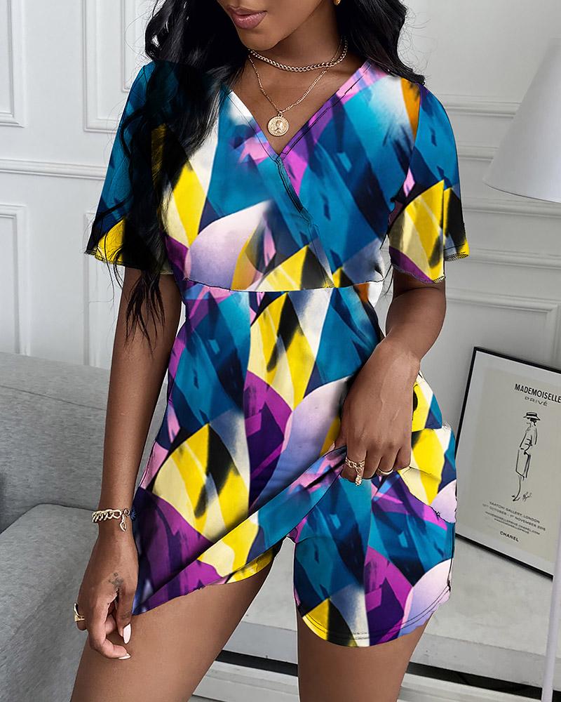 

Graphic Print V-neck Short Sleeve Top & Shorts Set, Multicolor