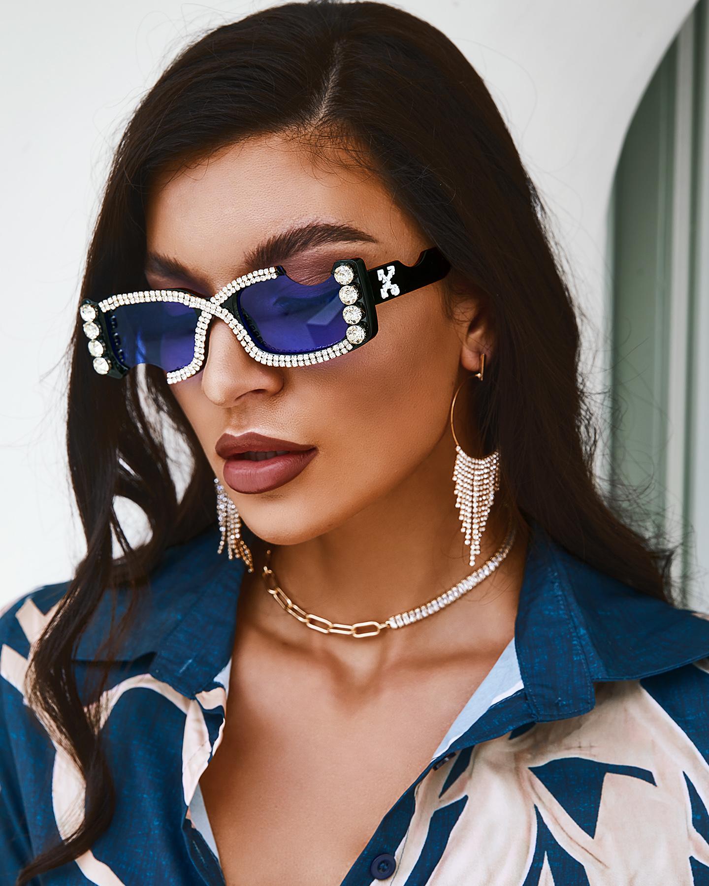

1Pair Rhinestone Decor Asymmetrical Tineted Lens Sunglasses, Black