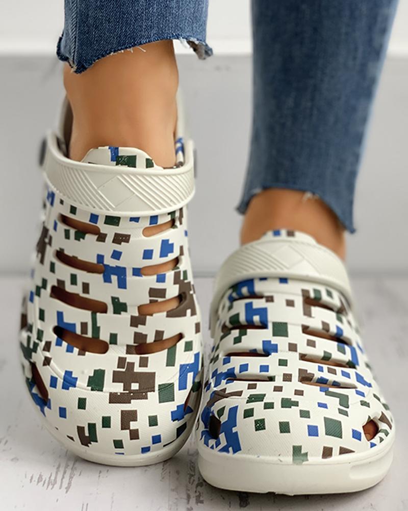 

Camouflage Cutout Design Flat Sandals, White