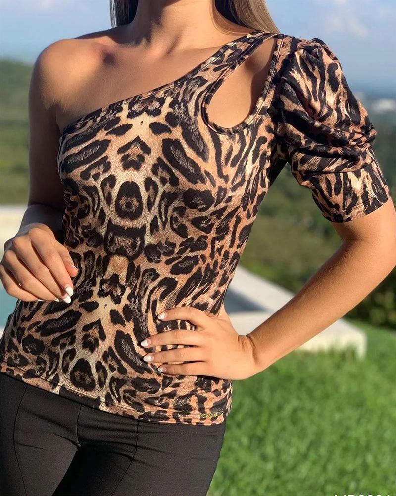 

Leopard Print Cutout One Shoulder Puff Sleeve Top