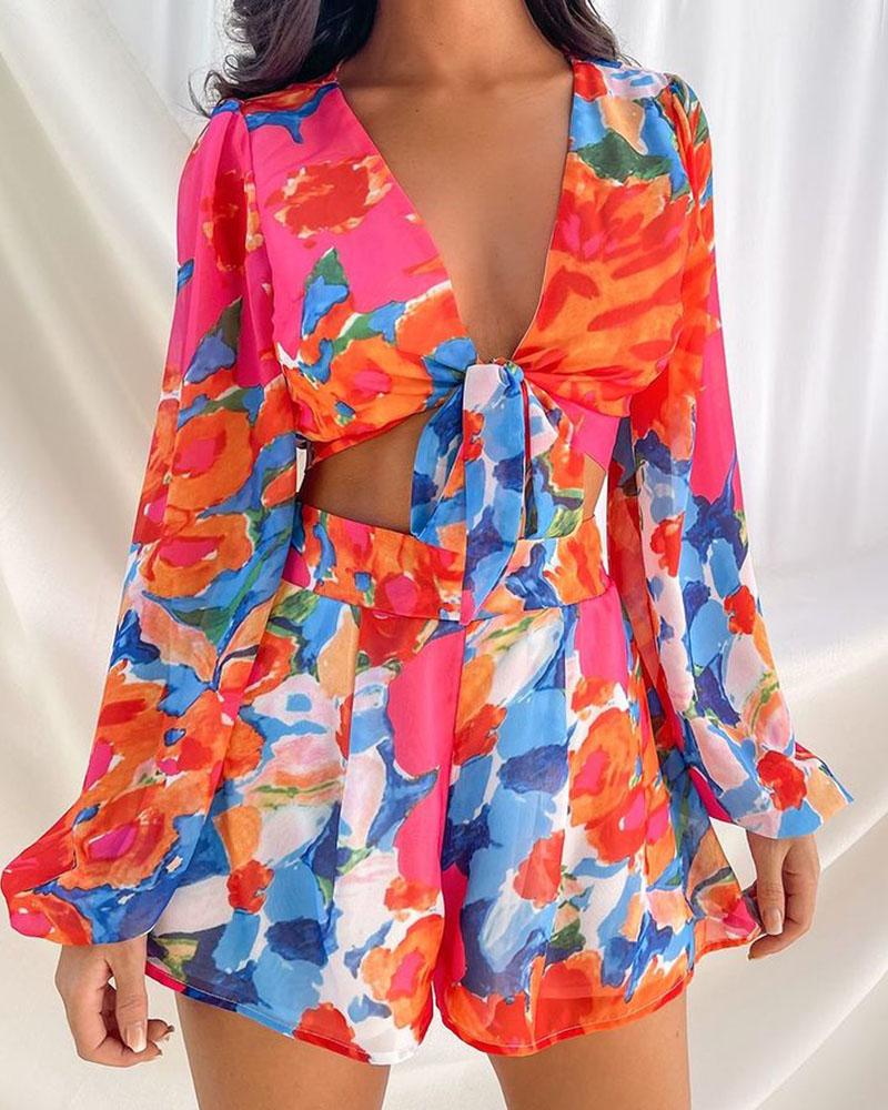 

Floral Print Tied Detail Crop & High Waist Shorts Sets, Red