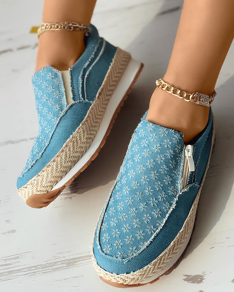 

Floral Pattern Woven Flax Zipper Design Denim Flats, Lighted blue