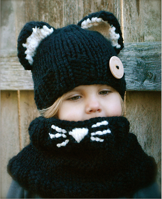 

2 In 1 Cat Ear Design Buttoned Beanie With Scarf For Kids, Black