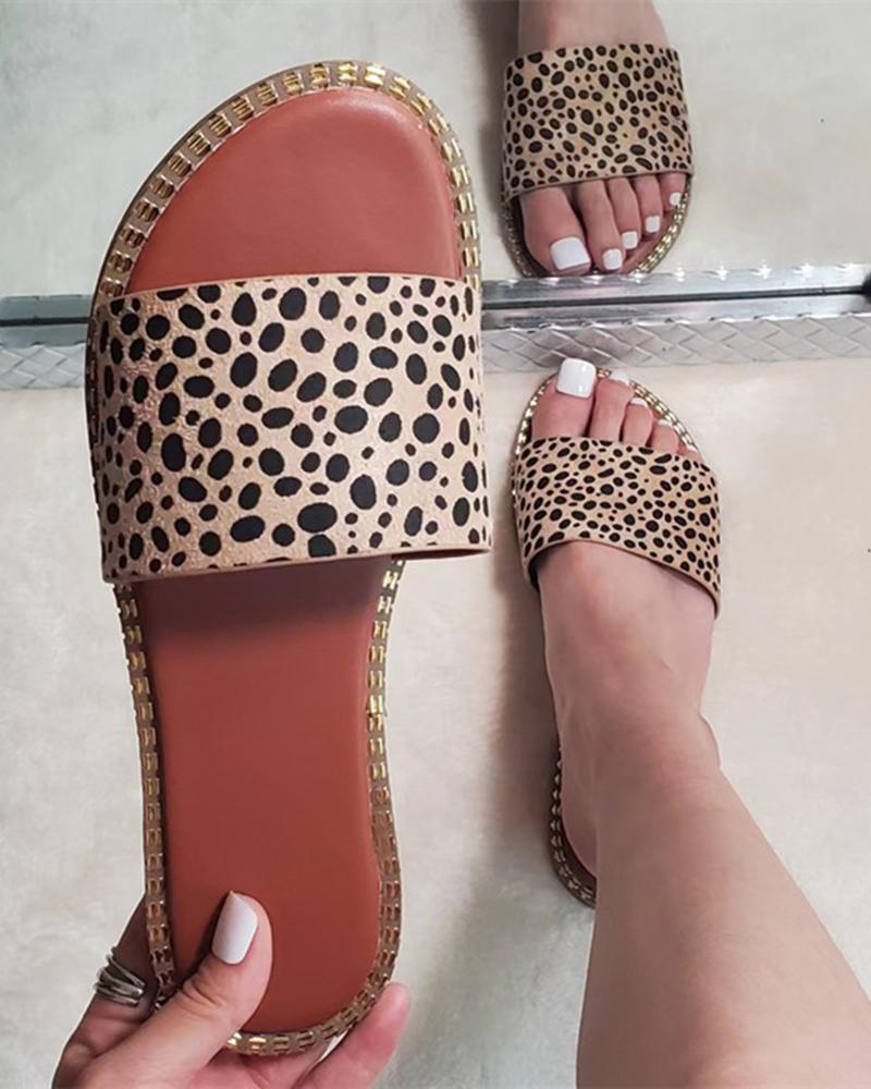 

Cheetah Single Wide Strap Slippers, Leopard